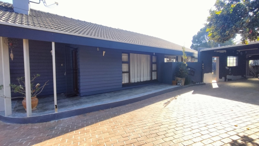 4 Bedroom Property for Sale in Greenhills Gauteng