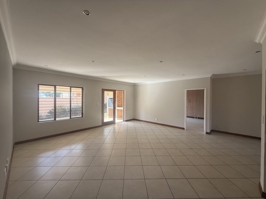 3 Bedroom Property for Sale in Equestria Gauteng