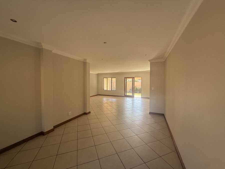 3 Bedroom Property for Sale in Equestria Gauteng