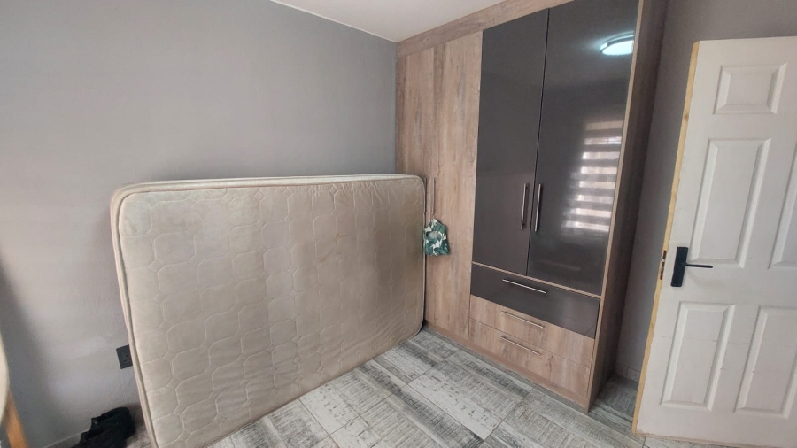 2 Bedroom Property for Sale in Helikonpark Gauteng