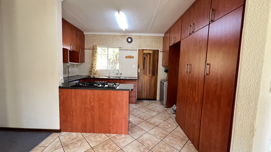 3 Bedroom Property for Sale in Greenhills Gauteng