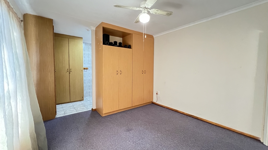 3 Bedroom Property for Sale in Greenhills Gauteng