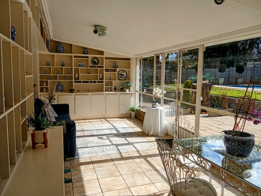 6 Bedroom Property for Sale in Florida Gauteng