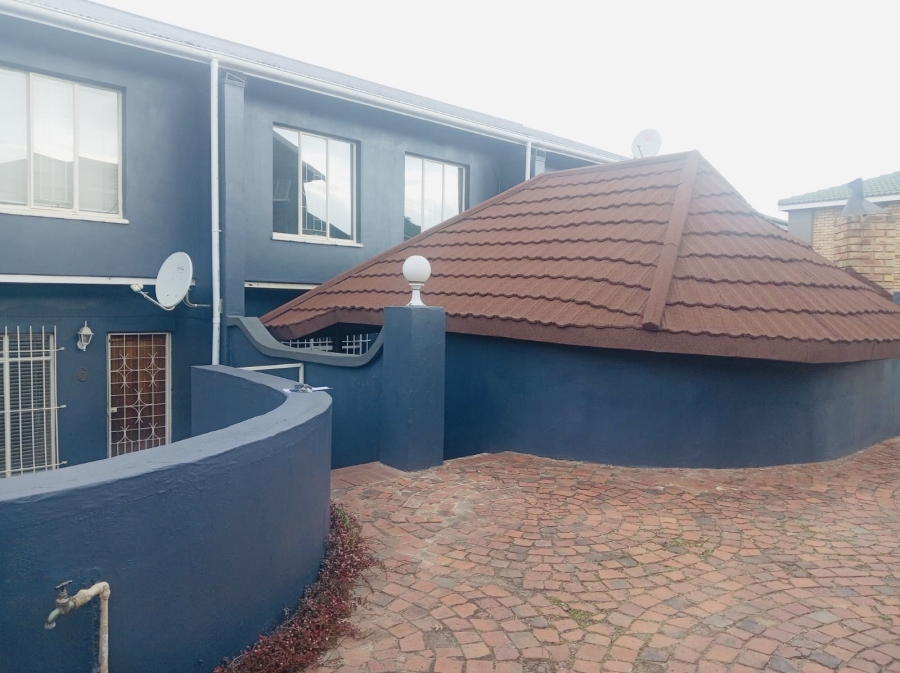 2 Bedroom Property for Sale in Primrose Hill Gauteng