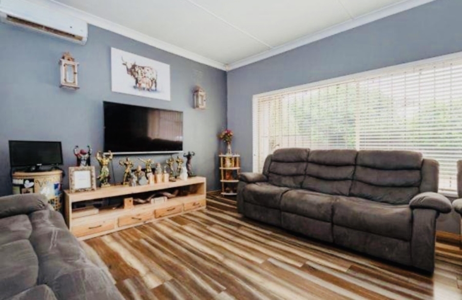 3 Bedroom Property for Sale in Marlands Gauteng