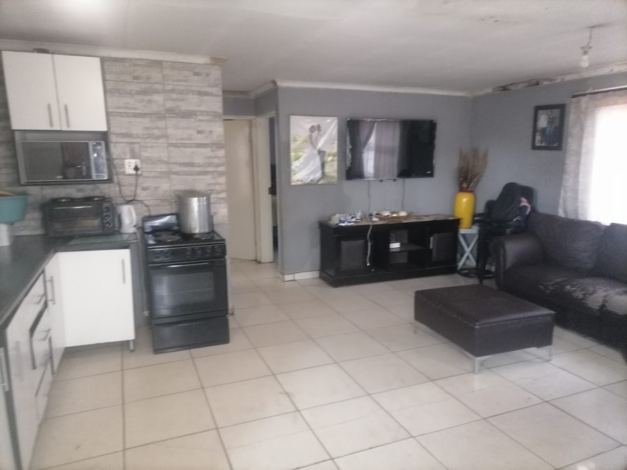 2 Bedroom Property for Sale in Soshanguve South Ext 8 Gauteng