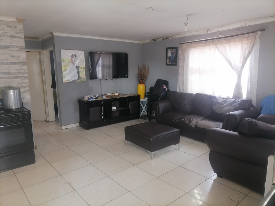 2 Bedroom Property for Sale in Soshanguve South Ext 8 Gauteng