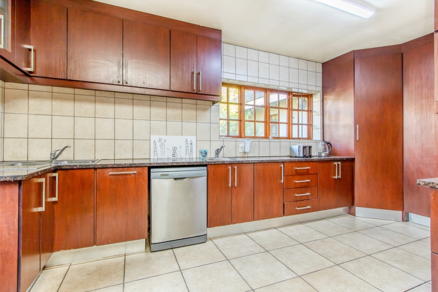 10 Bedroom Property for Sale in Blackheath Gauteng