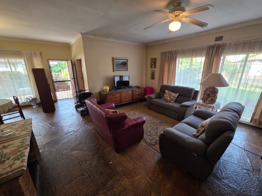 4 Bedroom Property for Sale in Annlin Gauteng