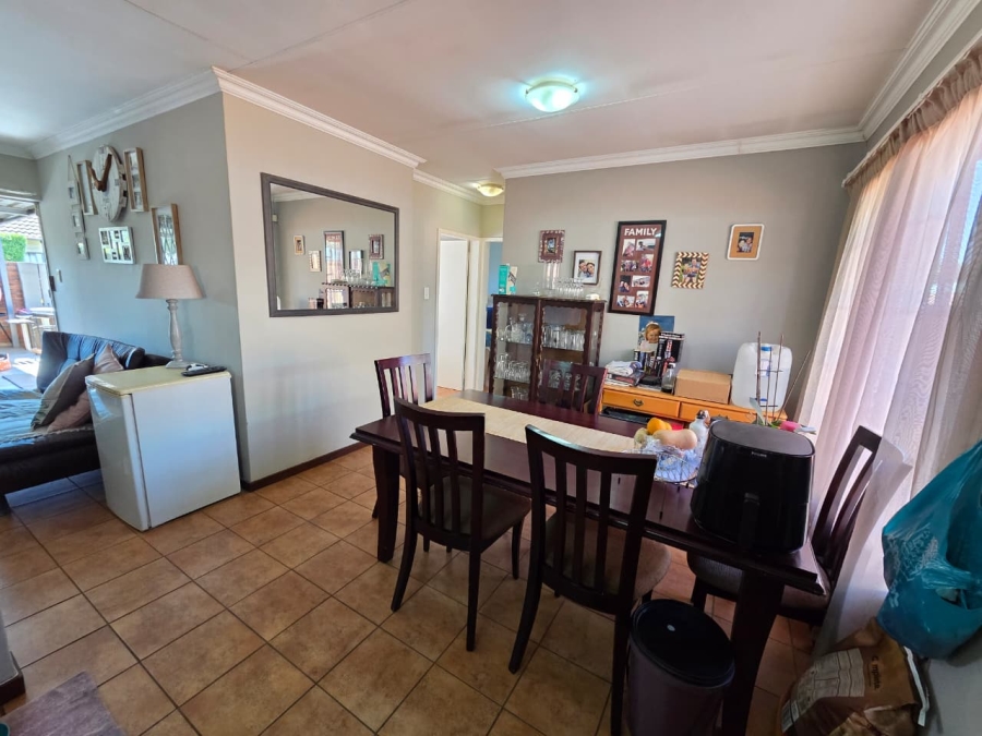 2 Bedroom Property for Sale in Montana Gauteng