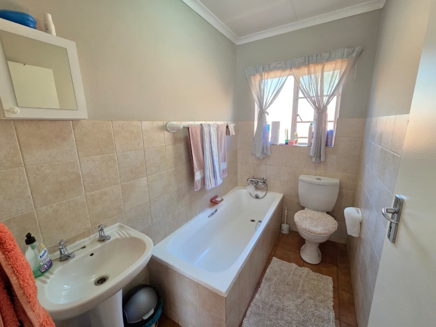 2 Bedroom Property for Sale in Montana Gauteng