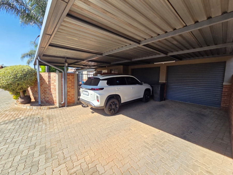 2 Bedroom Property for Sale in Montana Gauteng