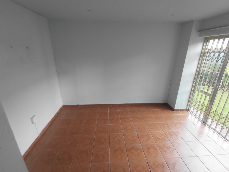 To Let 3 Bedroom Property for Rent in New Redruth Gauteng