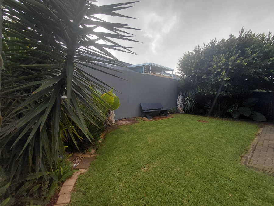 To Let 3 Bedroom Property for Rent in New Redruth Gauteng