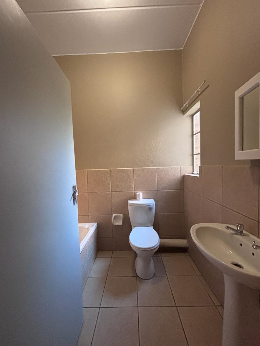 To Let 3 Bedroom Property for Rent in North Riding Gauteng