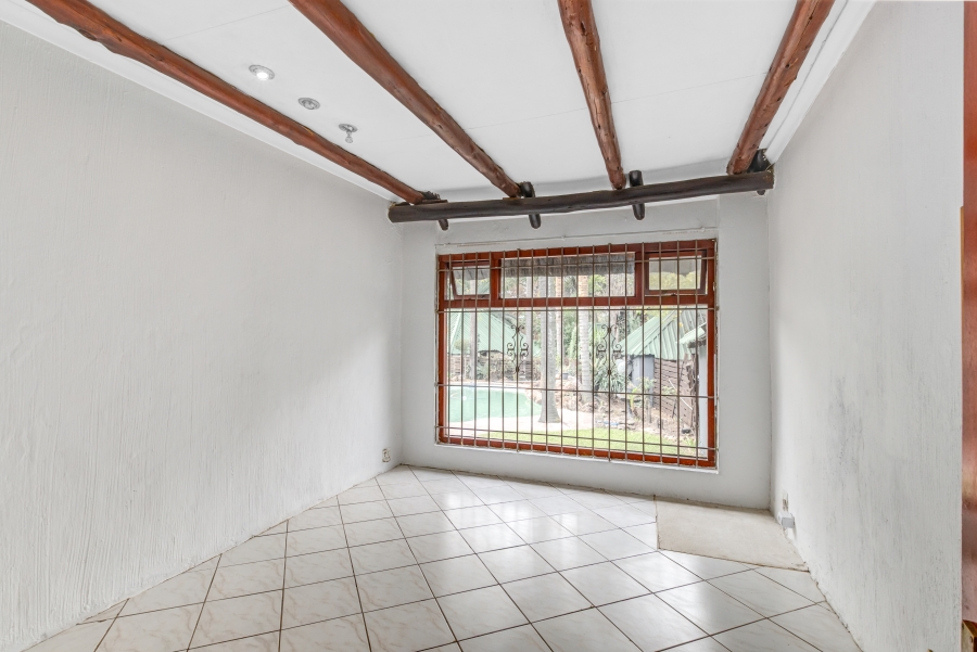To Let 4 Bedroom Property for Rent in Edenburg Gauteng