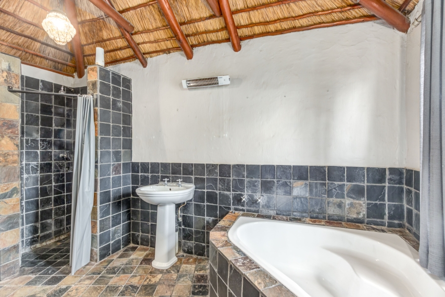 To Let 4 Bedroom Property for Rent in Edenburg Gauteng