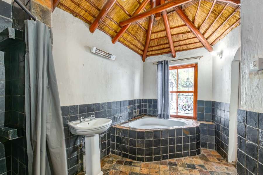 To Let 4 Bedroom Property for Rent in Edenburg Gauteng