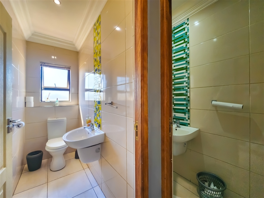 To Let Commercial Property for Rent in Ruimsig Gauteng