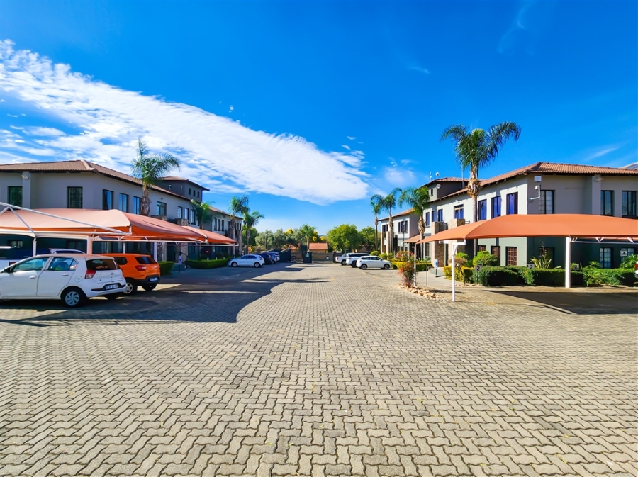 To Let Commercial Property for Rent in Ruimsig Gauteng