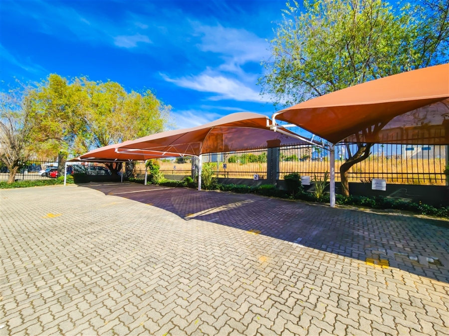 To Let Commercial Property for Rent in Ruimsig Gauteng