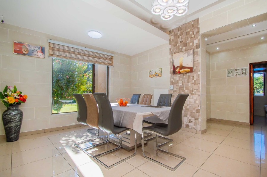 7 Bedroom Property for Sale in Chancliff A H Gauteng