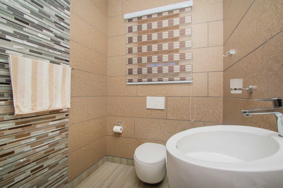 7 Bedroom Property for Sale in Chancliff A H Gauteng