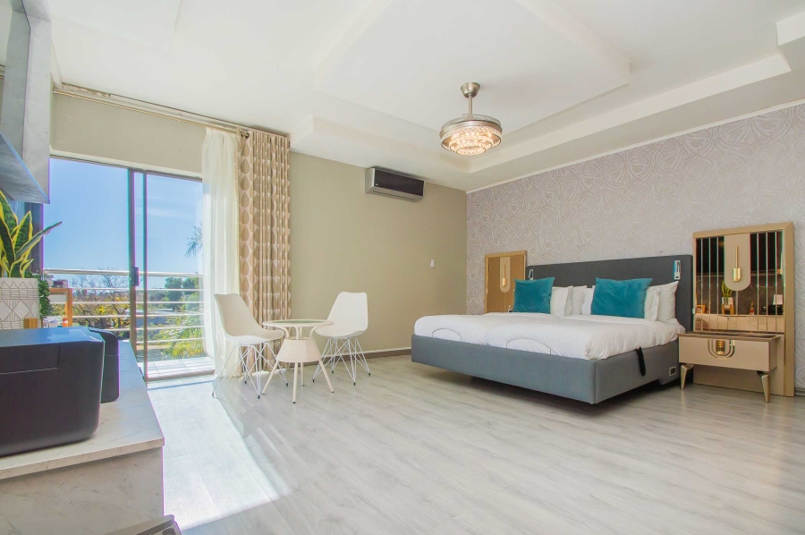 7 Bedroom Property for Sale in Chancliff A H Gauteng