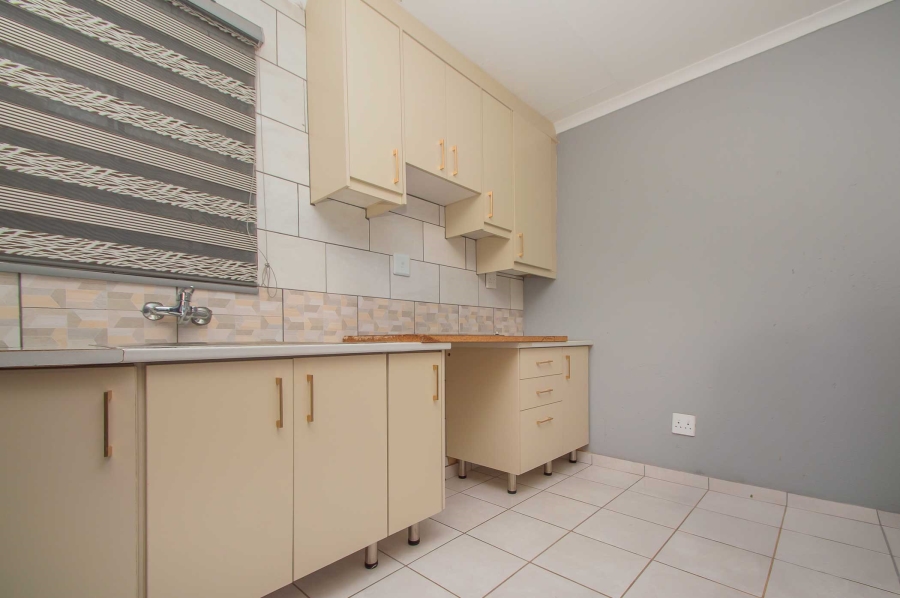 7 Bedroom Property for Sale in Chancliff A H Gauteng