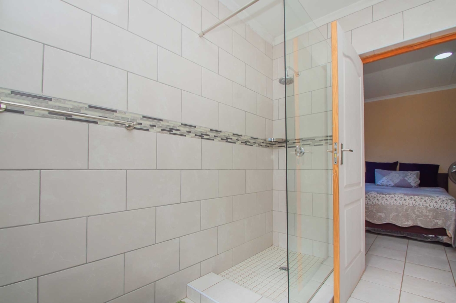 7 Bedroom Property for Sale in Chancliff A H Gauteng