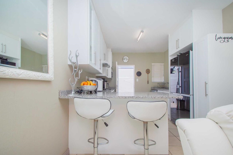3 Bedroom Property for Sale in Rangeview Gauteng