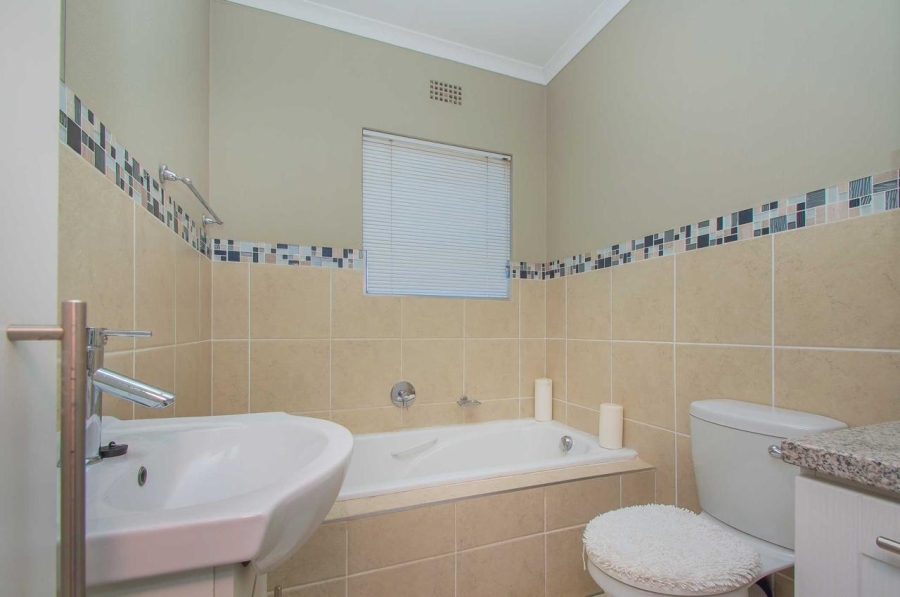 3 Bedroom Property for Sale in Rangeview Gauteng