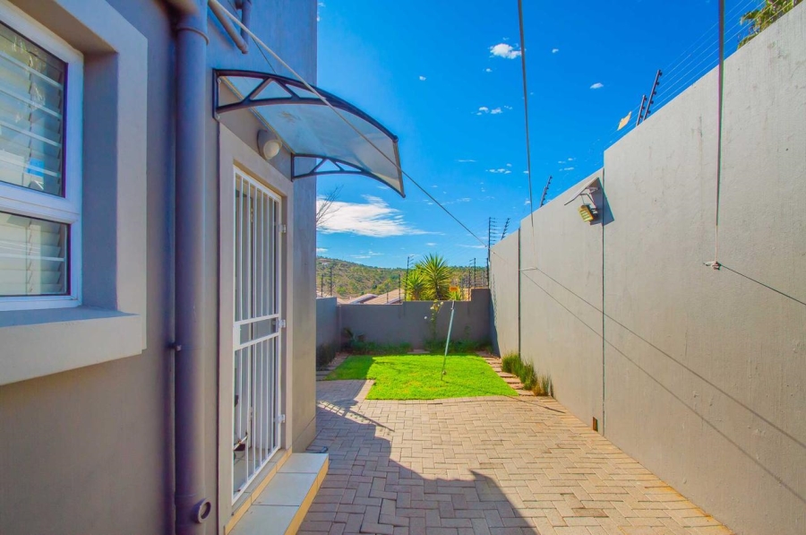 3 Bedroom Property for Sale in Rangeview Gauteng