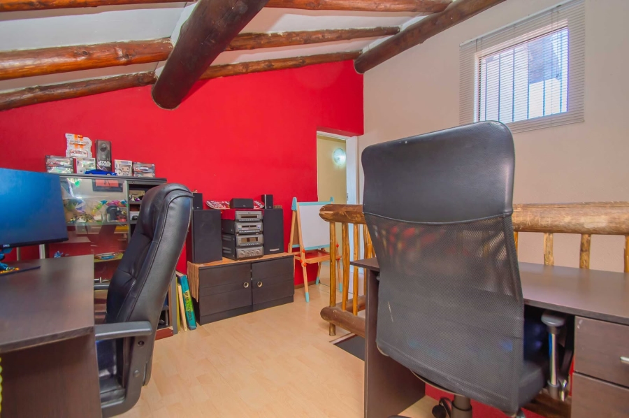 3 Bedroom Property for Sale in Weltevreden Park Gauteng