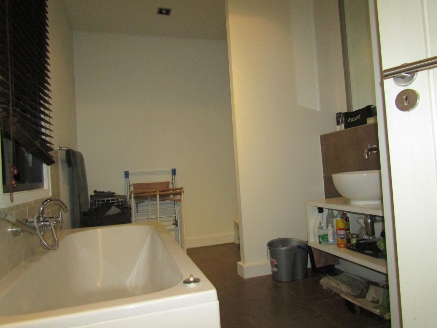 1 Bedroom Property for Sale in Newtown Gauteng