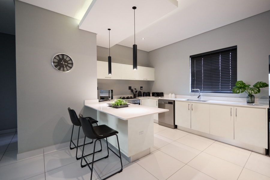 To Let 2 Bedroom Property for Rent in Hyde Park Gauteng