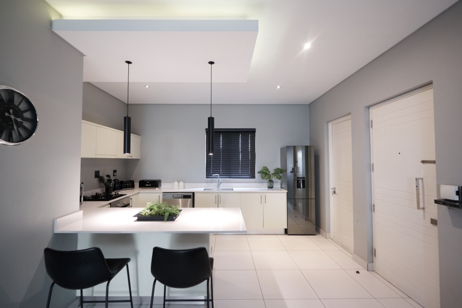 To Let 2 Bedroom Property for Rent in Hyde Park Gauteng