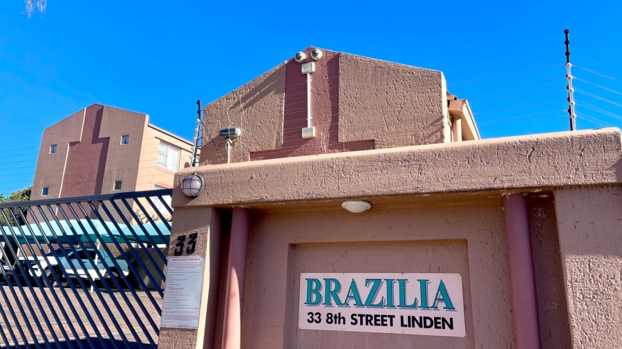 1 Bedroom Property for Sale in Linden Gauteng