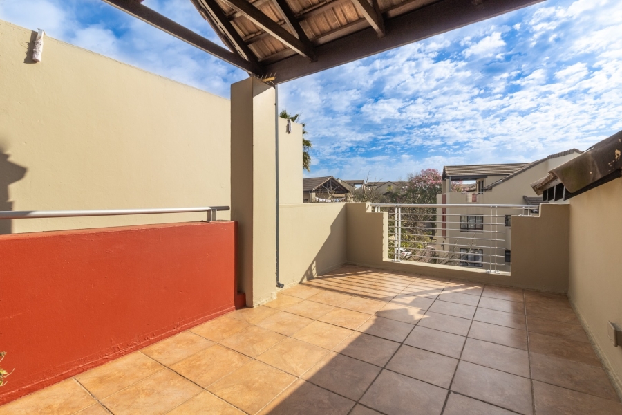 1 Bedroom Property for Sale in Lonehill Gauteng
