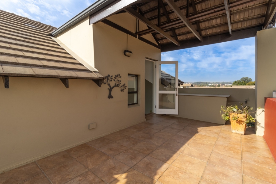 1 Bedroom Property for Sale in Lonehill Gauteng