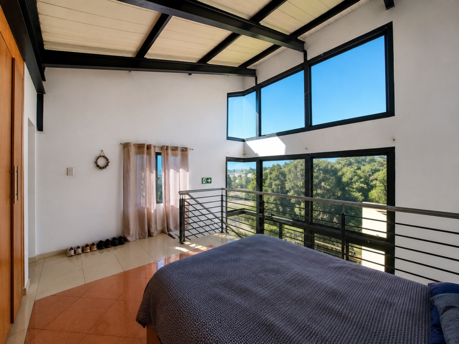 1 Bedroom Property for Sale in Rooihuiskraal North Gauteng