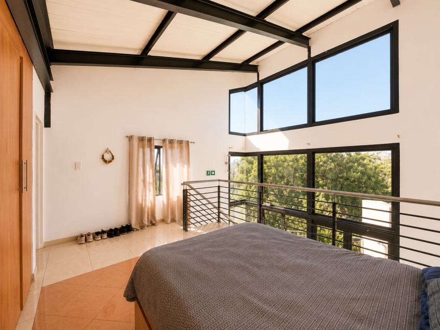 1 Bedroom Property for Sale in Rooihuiskraal North Gauteng