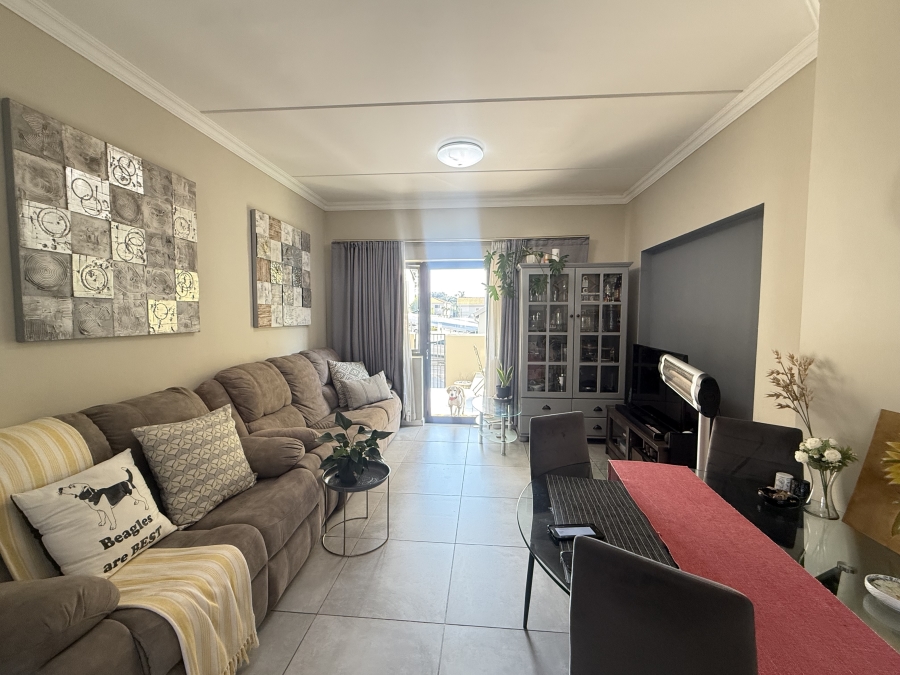 2 Bedroom Property for Sale in Broadacres Gauteng