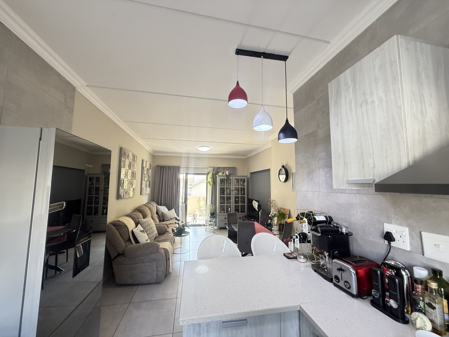 2 Bedroom Property for Sale in Broadacres Gauteng