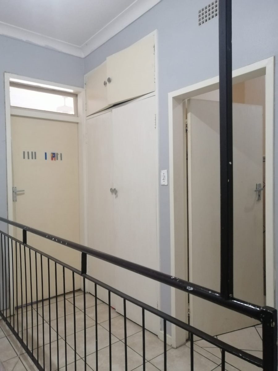 2 Bedroom Property for Sale in Windsor East Gauteng