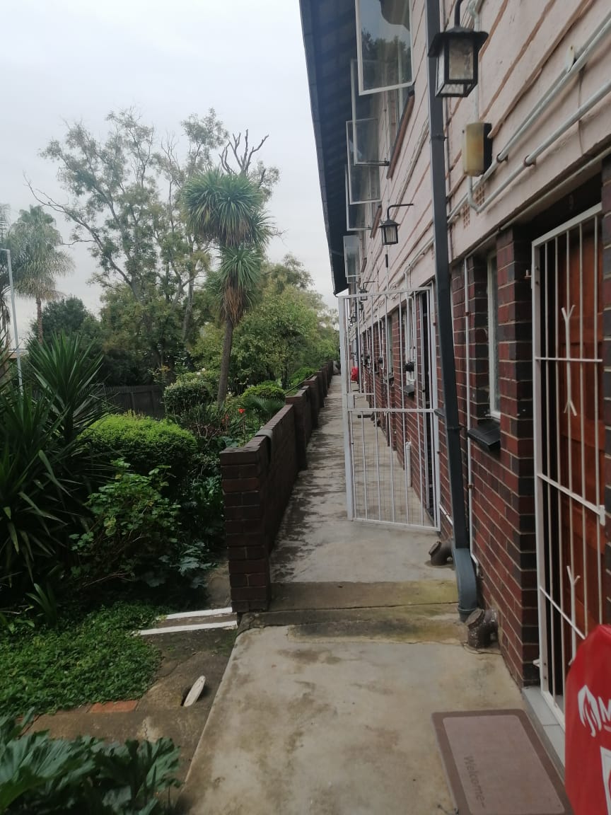 2 Bedroom Property for Sale in Windsor East Gauteng