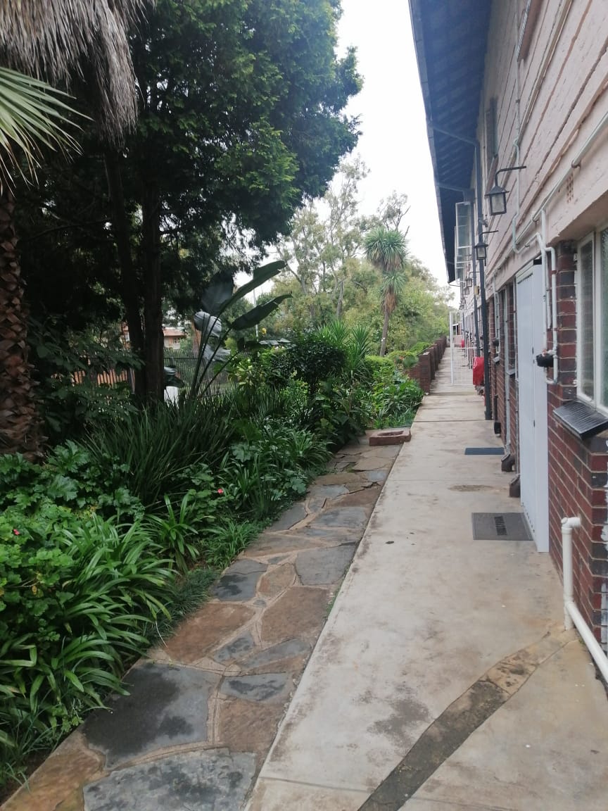 2 Bedroom Property for Sale in Windsor East Gauteng
