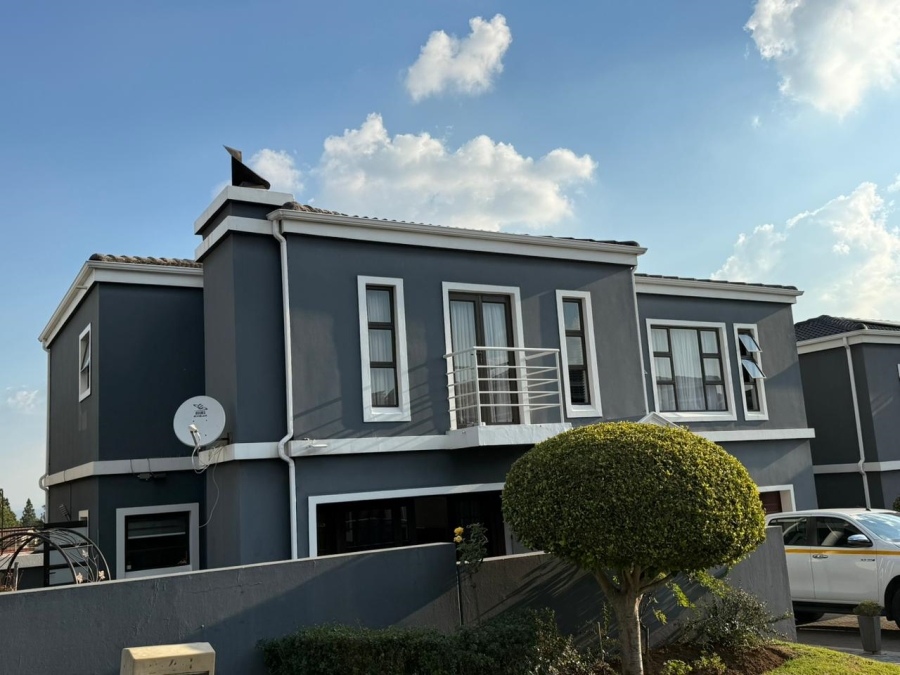 3 Bedroom Property for Sale in Carlswald Gauteng