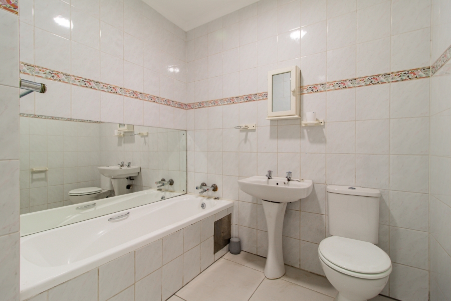 2 Bedroom Property for Sale in Morningside Gauteng