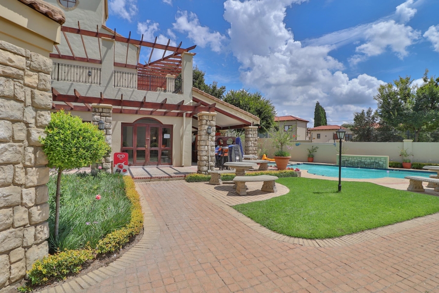 To Let 2 Bedroom Property for Rent in Morningside Gauteng